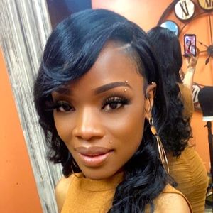 Meet your Posher, Ti’Airra